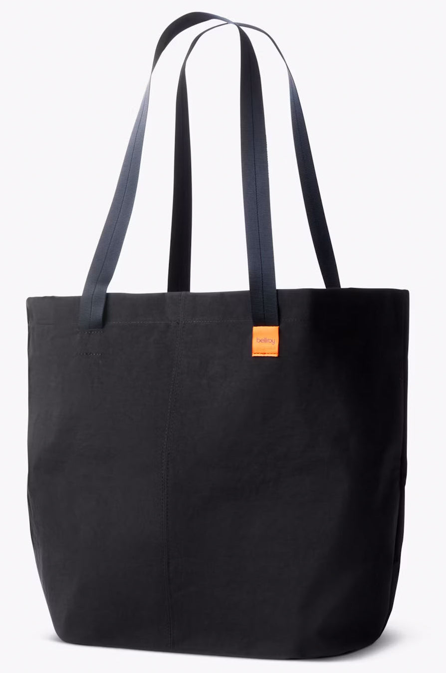 Bellroy Market Tote with Wine Pocket