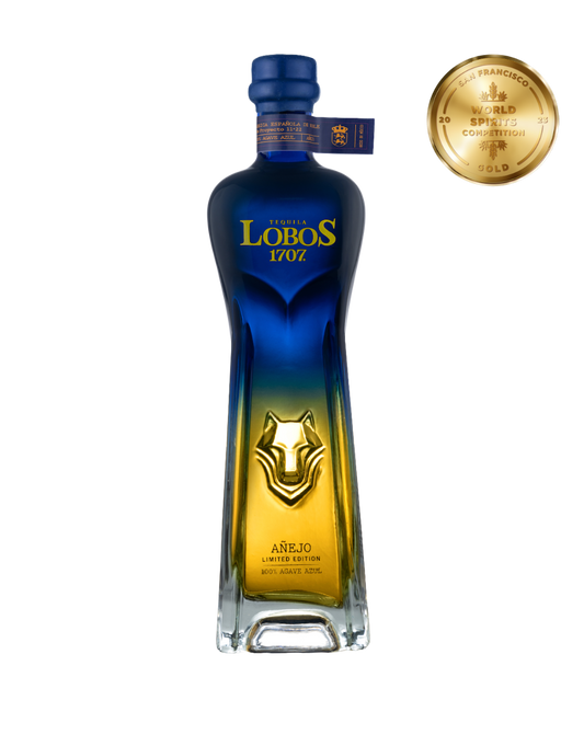 LOBOS 1707 AÑEJO 700 ML