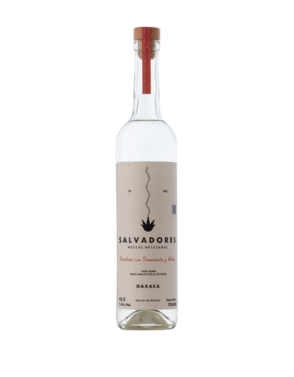 SALVADORES MEZCAL DESTILADO CON TAMARINDO & CHILES 750 ML