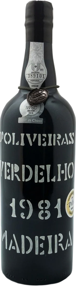 D'Oliveira Verdelho 1981  Front Bottle Shot