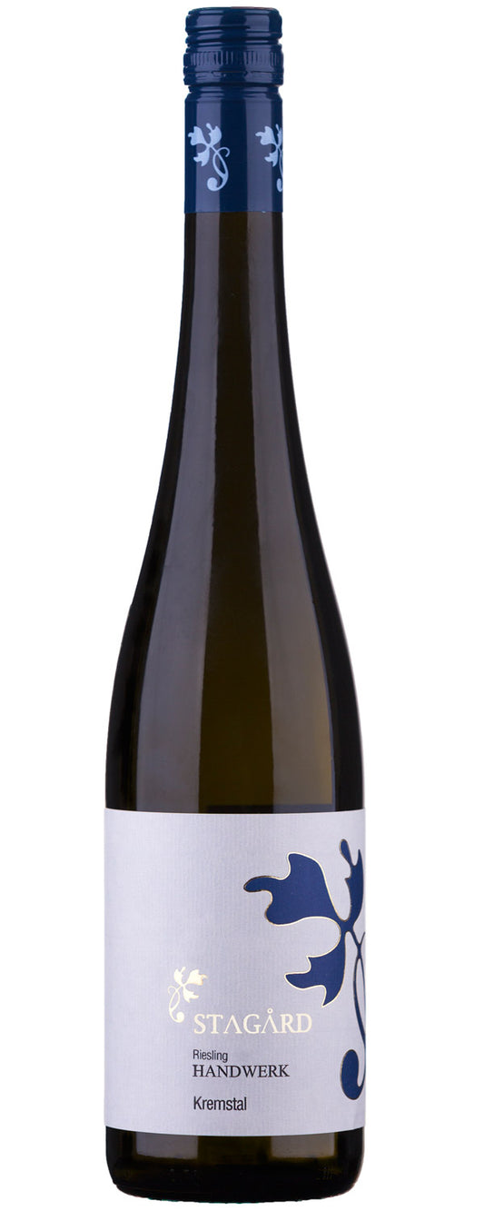 Lesehof Stagard Handwerk Riesling 2022  Front Bottle Shot
