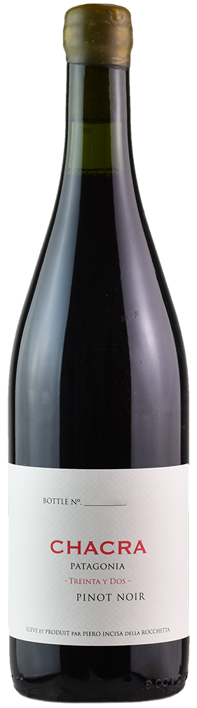 Bodega Chacra Treinta y Dos Pinot Noir 2022  Front Bottle Shot