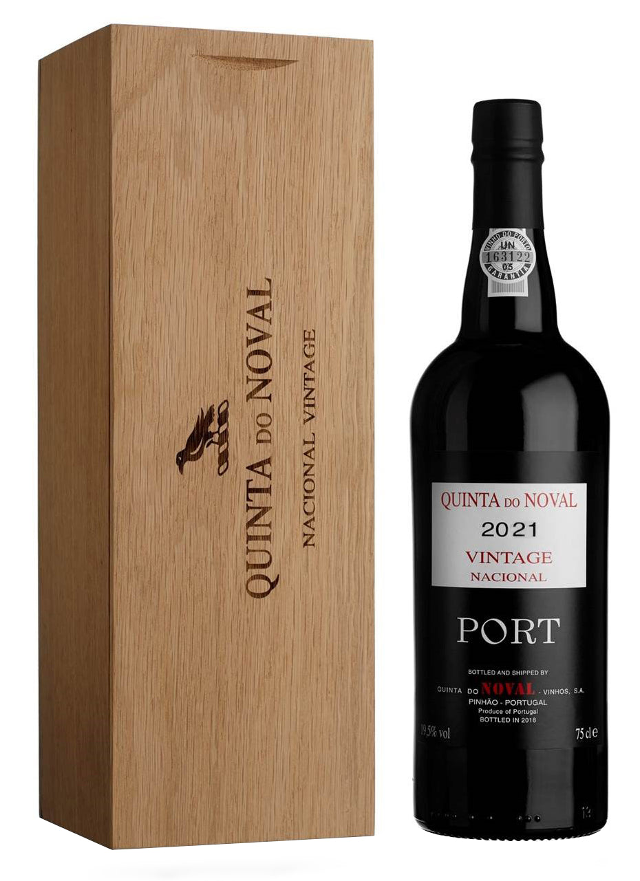 Quinta do Noval Vintage Port Nacional With Gift Box 2021  Front Bottle Shot