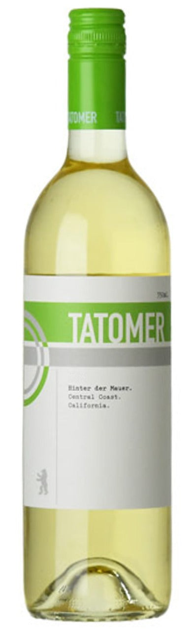 Tatomer Hinter der Mauer White 2023  Front Bottle Shot