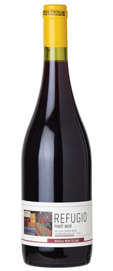 Montsecano Refugio Pinot Noir 2021  Front Bottle Shot